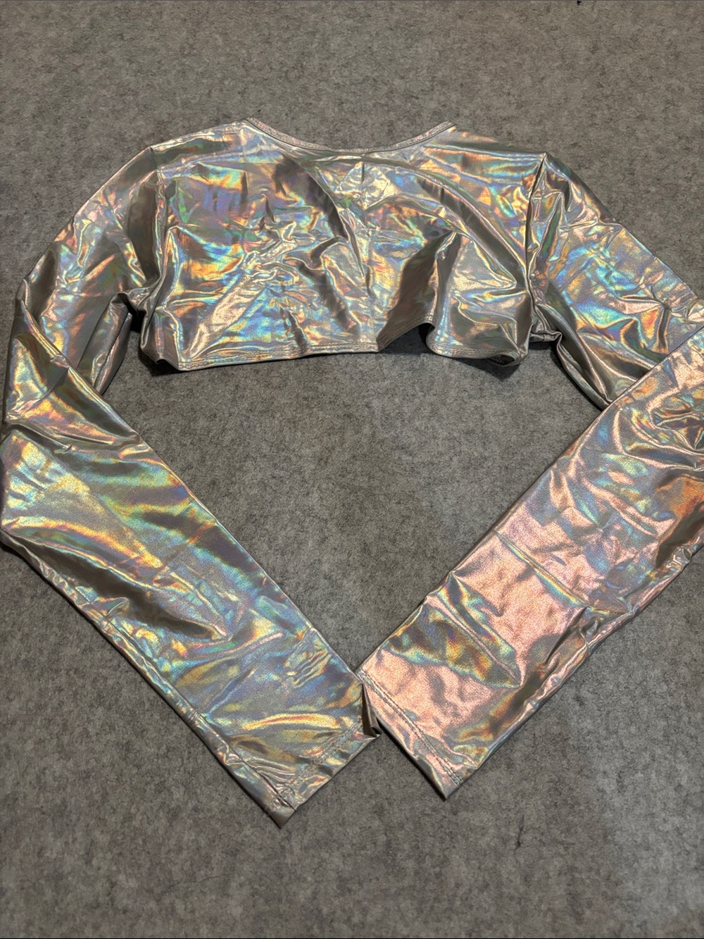 iHeartRaves Iridescent Holographic Ultra Crop Top - Picture 3 of 3